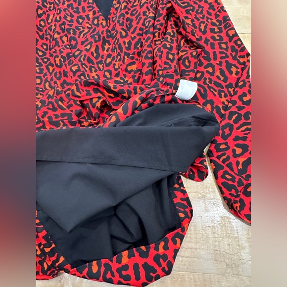 Banana Republic leopard print wrap dress - Picture 7 of 13